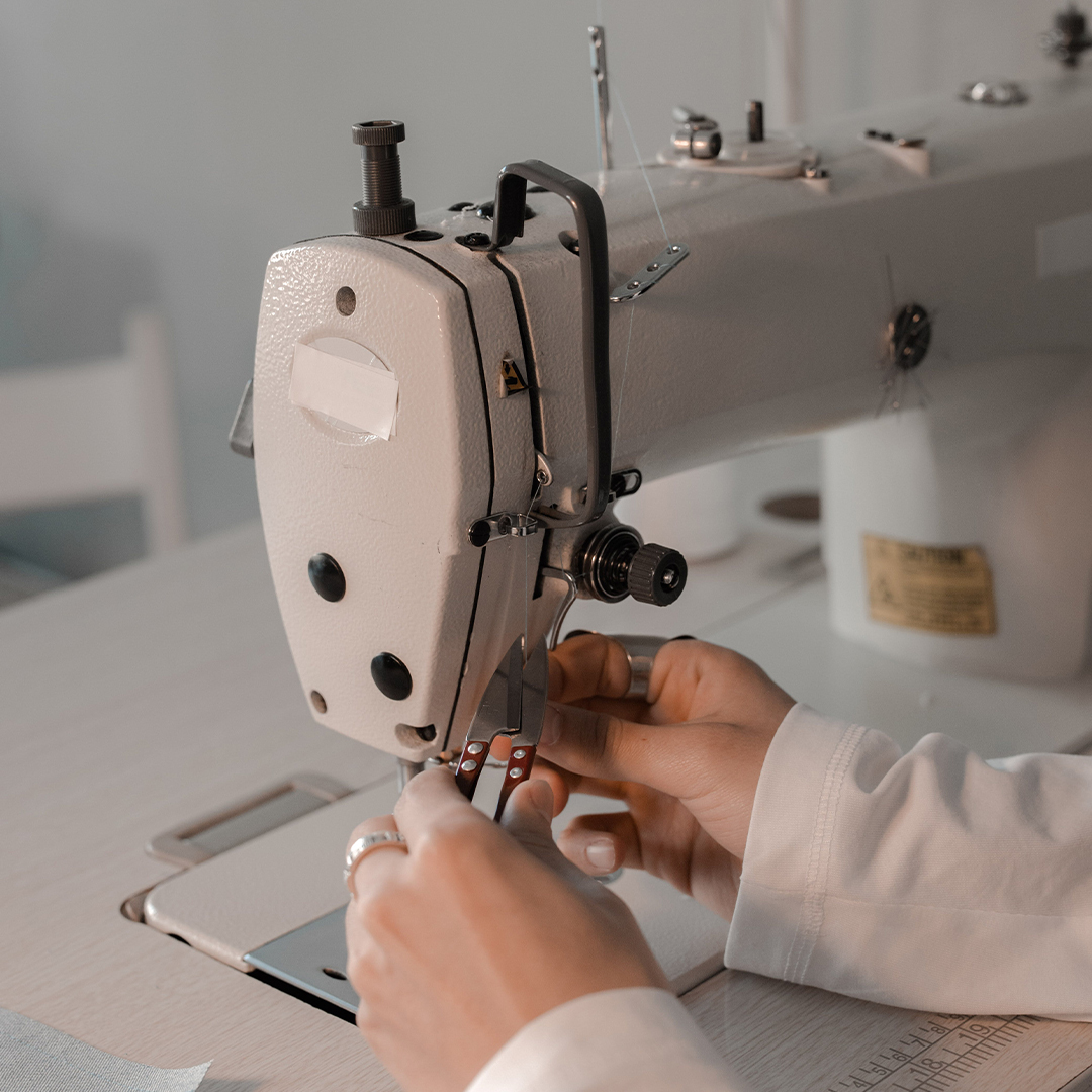 service de couture et réparation - Sewing and repair service