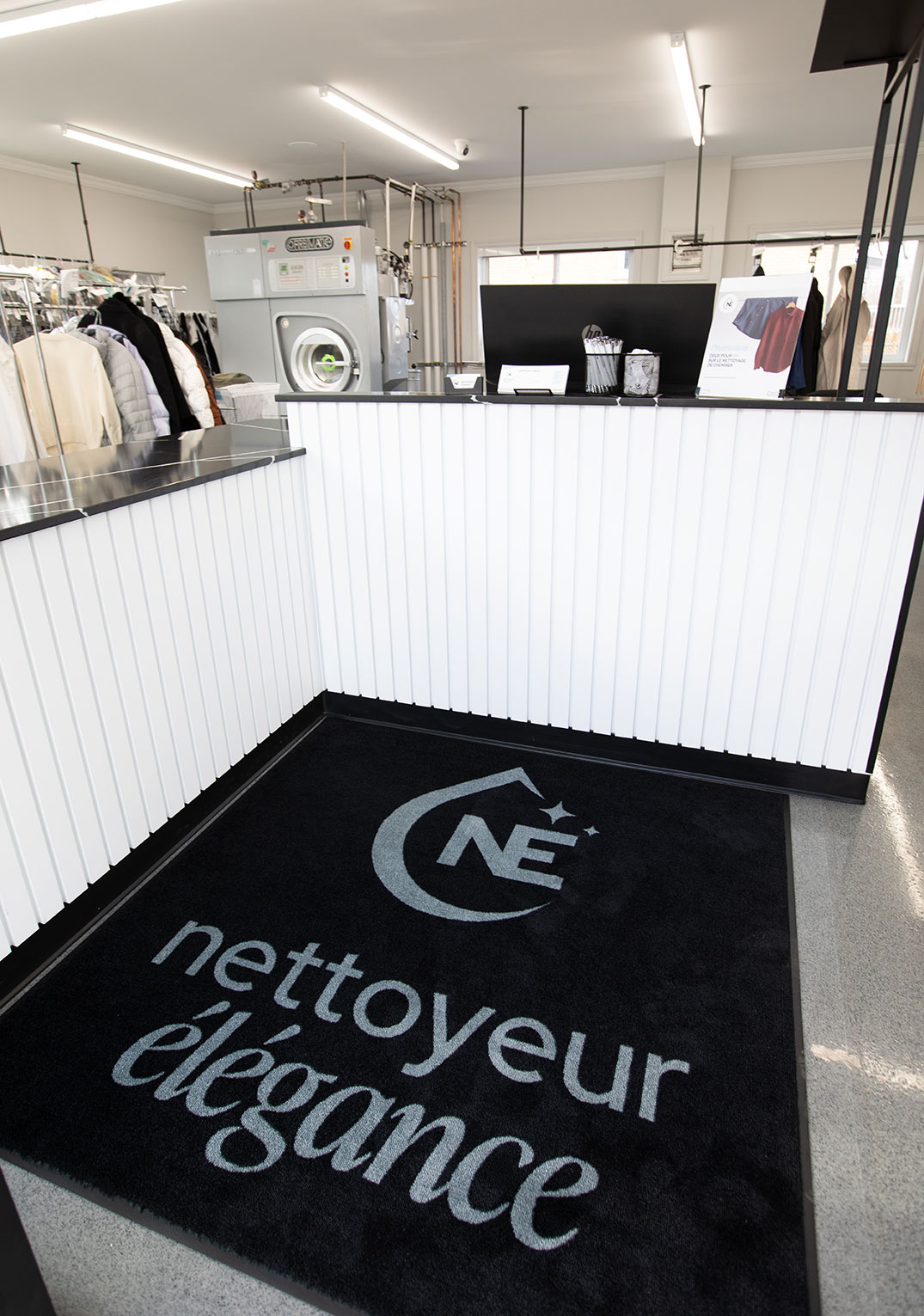 Tapis des nettoyeurs spécialistes de Nettoyeur Élégance - Rug from Nettoyeur Élégance, specialists in cleaning